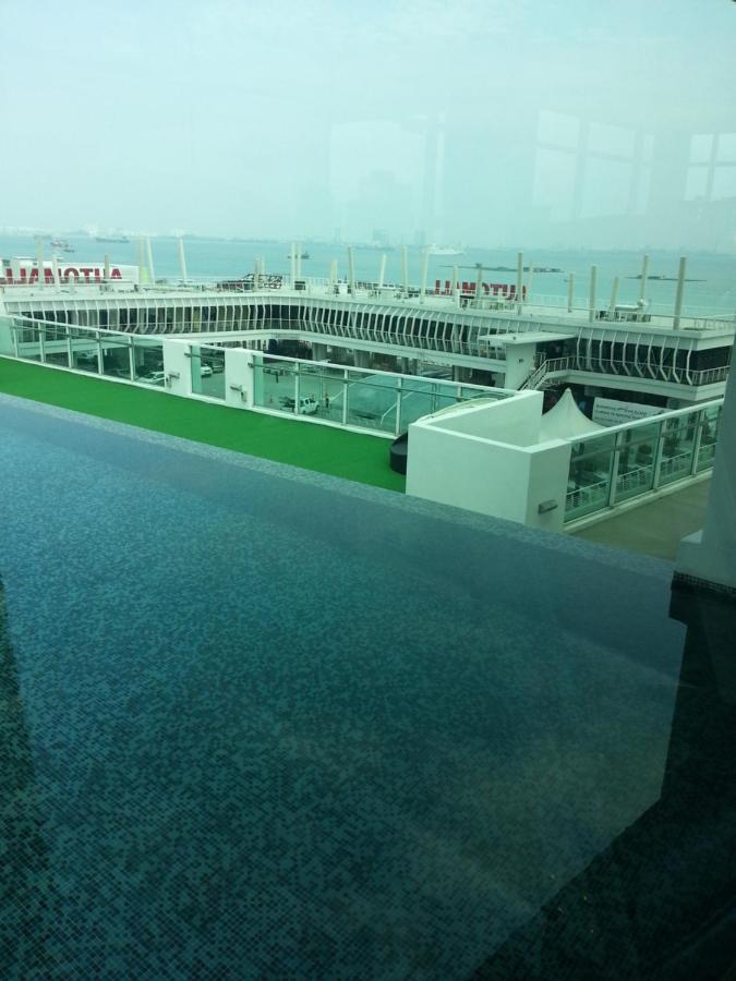 Premier Suite At Maritime Τζωρτζ Τάουν Εξωτερικό φωτογραφία